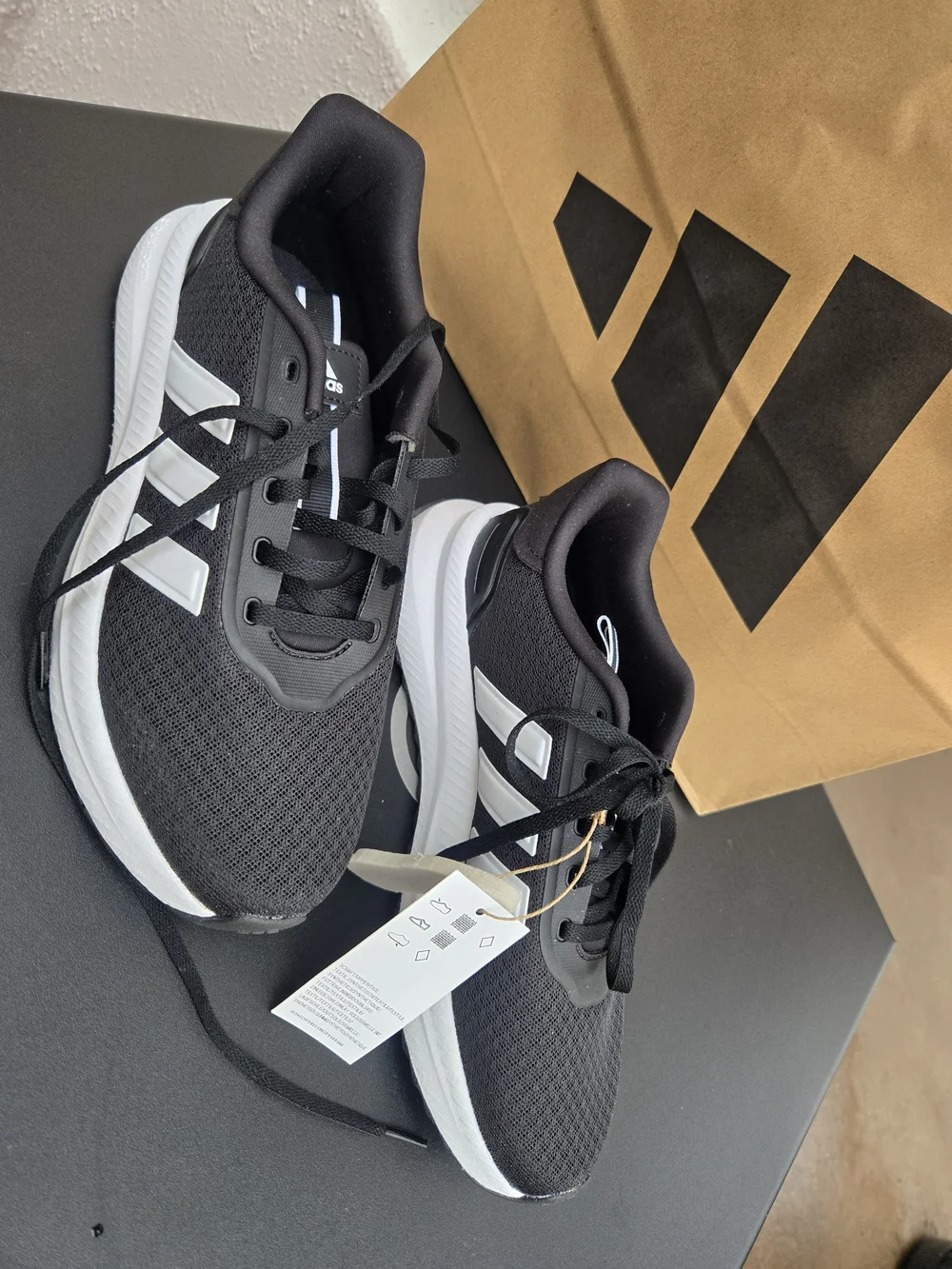 Adidas Men’s Black Running Shoes White Accents Nwt Sz 7 1/2